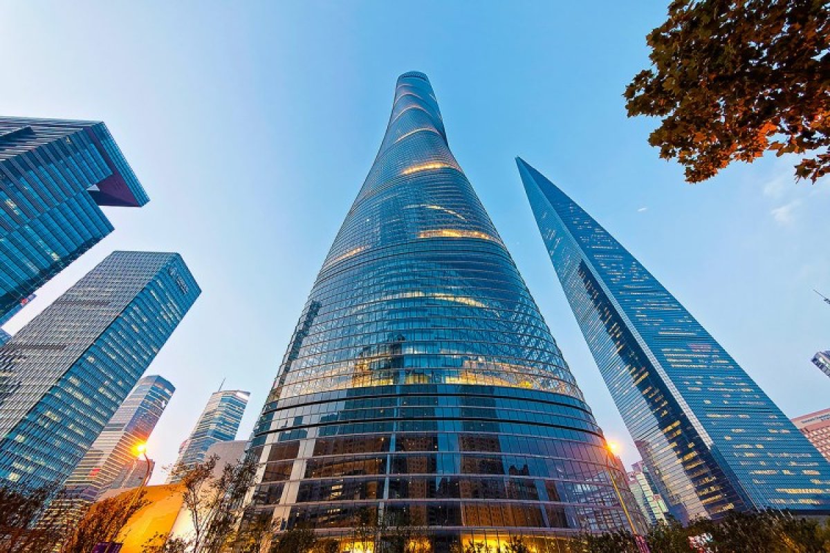 Самые высокие здания мира 2025: рейтинг топ-10 небоскрёбов