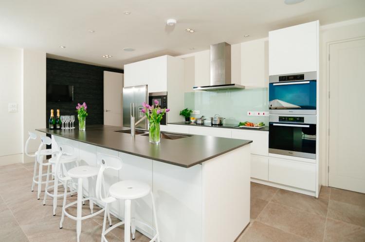 Островная барная стойка - Виды барных стоек для кухни