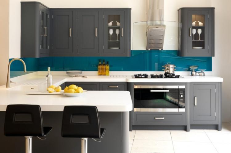 Барные стойки в интерьере кухни - фото