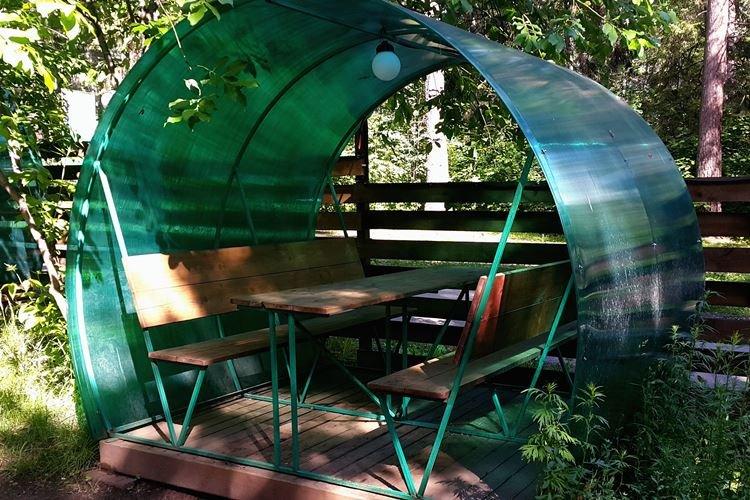 Мобильная беседка из поликарбоната - фото и идеи