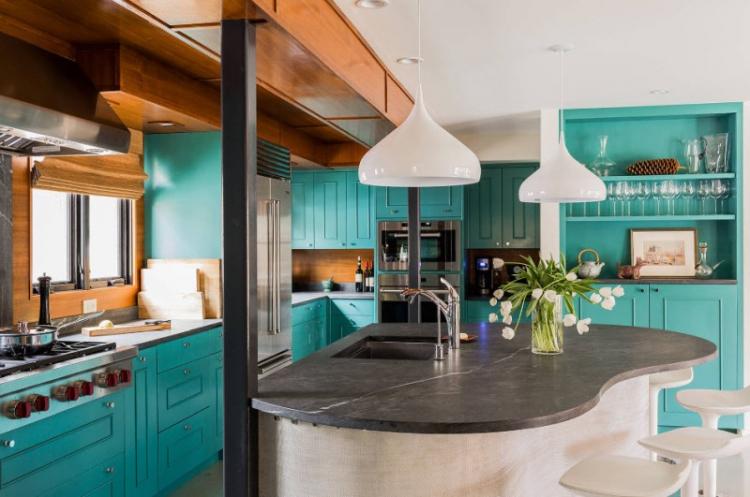 Дизайн кухни в бирюзовом цвете - фото