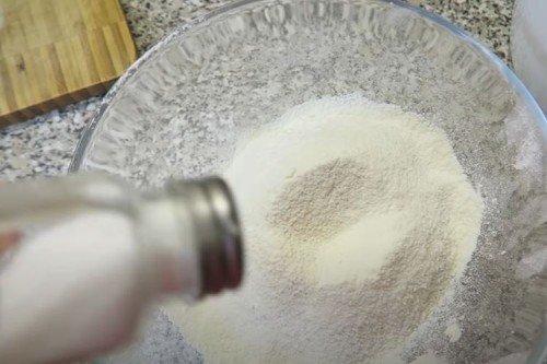 Классический бисквит на кефире - пошаговый рецепт