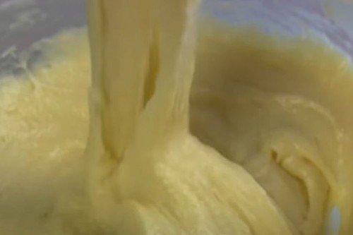 Бисквит на кефире без яиц - пошаговый рецепт