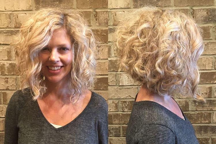 Удлиненное боб каре на волнистые волосы