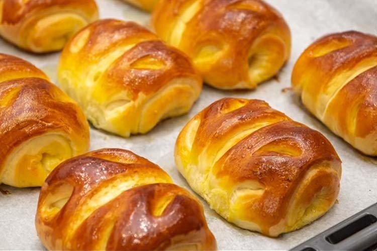 Булочки из дрожжевого теста с яблоками - пошаговые рецепты с фото