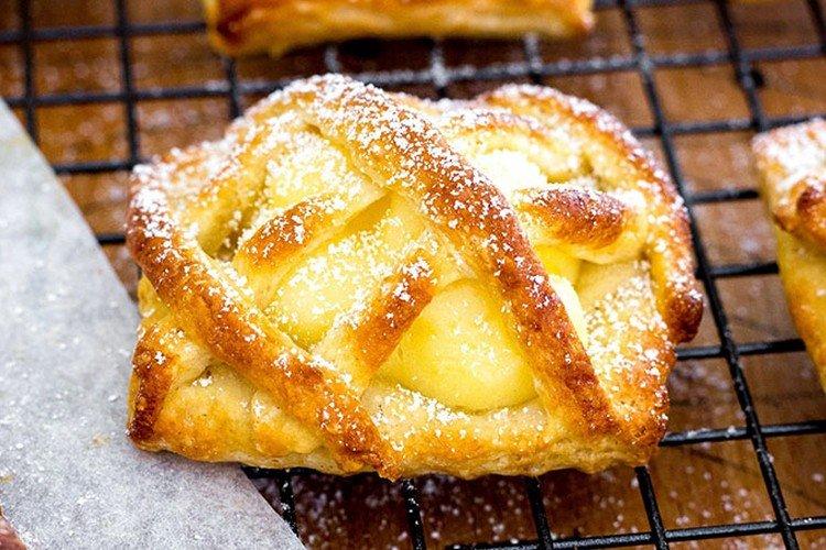 Булочки из дрожжевого теста с молочным кремом - рецепты