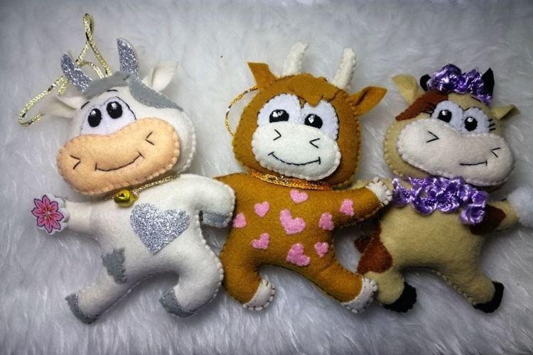 Бычок из фетра своими руками - фото и идеи