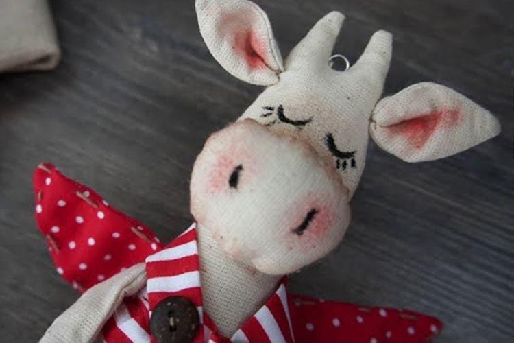 Бычок из ткани своими руками - фото и идеи