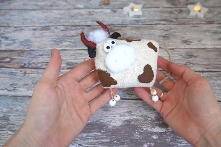 Бычок из ткани своими руками - фото и идеи