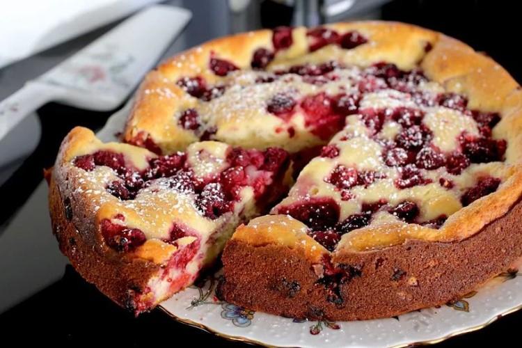 Быстрый пирог к чаю: 15 вкусных и простых рецептов