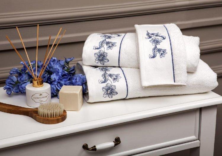 Набор красивых полотенец - Что подарить маме на Новый год 2021