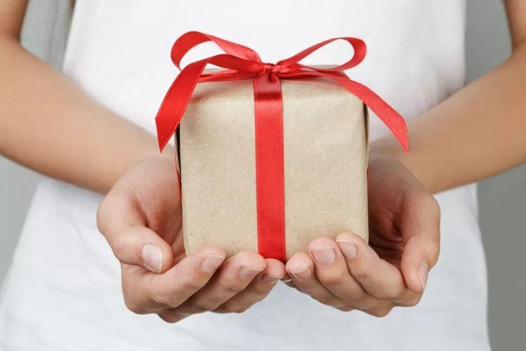 Что подарить папе на День рождения: 40 лучших идей