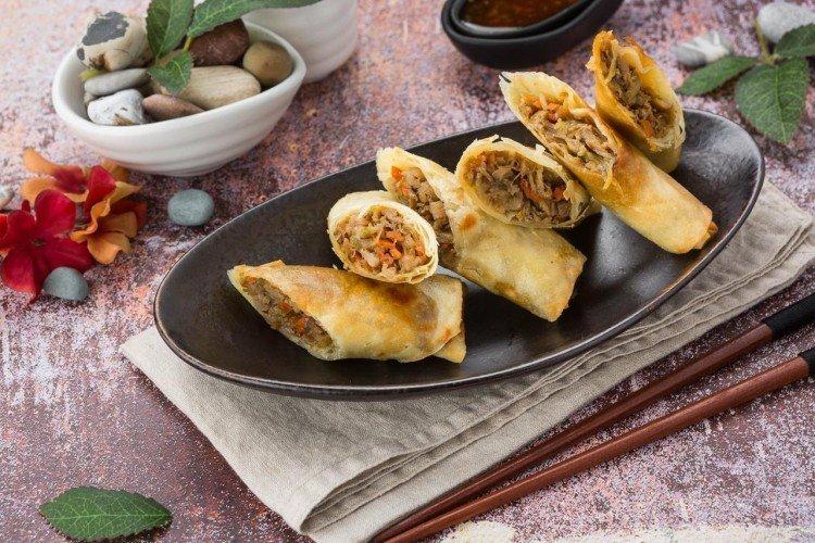 Спринг-роллы со свининой и креветками - Что приготовить из свинины