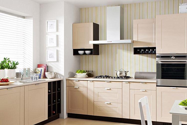 Дизайн бежевой кухни 2021