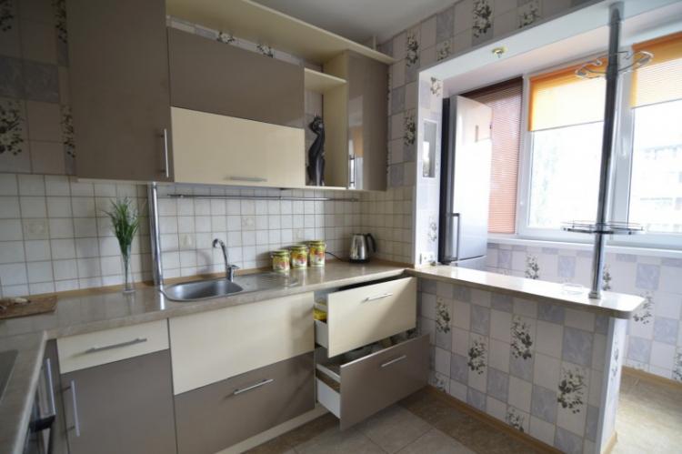 Зонирование кухни с балконом