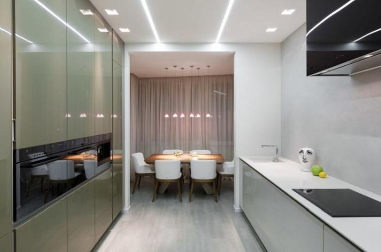 Кухня, совмещенная с балконом - дизайн интерьера фото