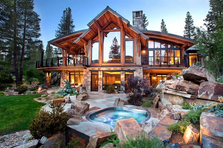 Оформление участка - Дома в стиле шале