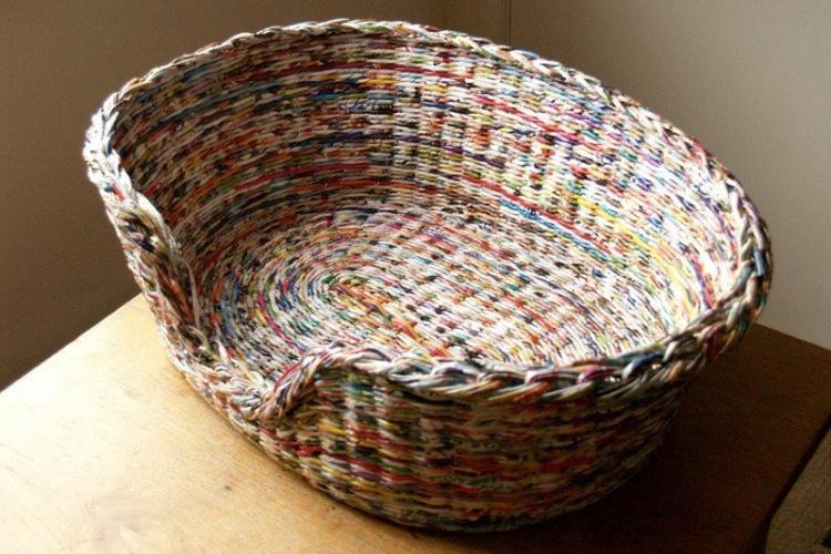 Домик из газетных трубочек - Домик для кошки своими руками