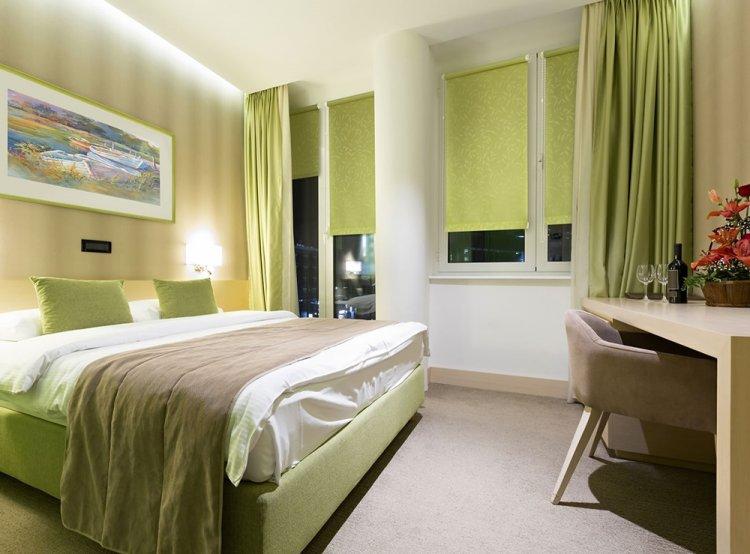 Фисташковый цвет в спальне - дизайн фото