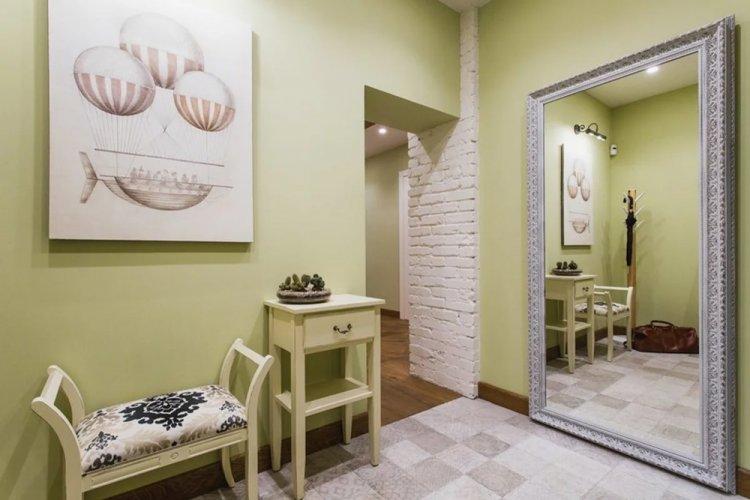 Фисташковый цвет в прихожей - дизайн фото