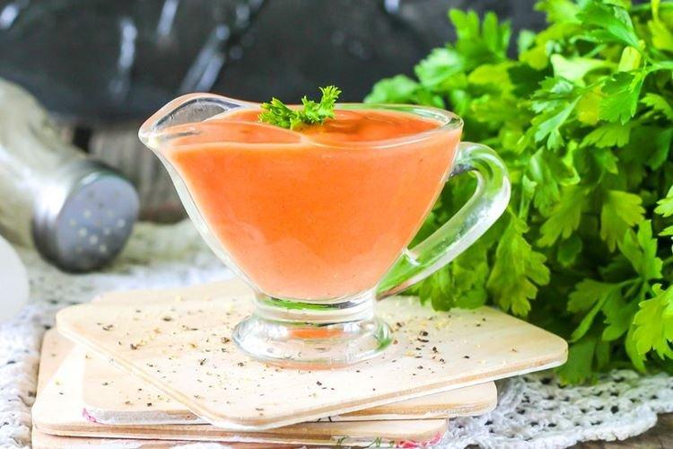 Сырный соус с томатами