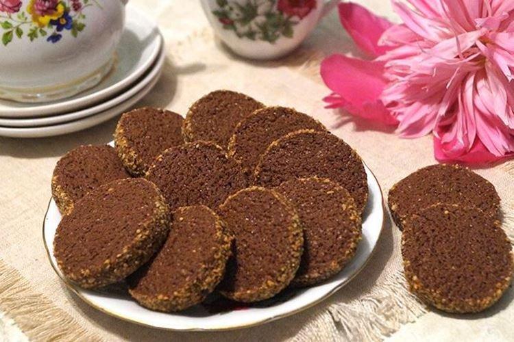 Нарезное шоколадное печенье