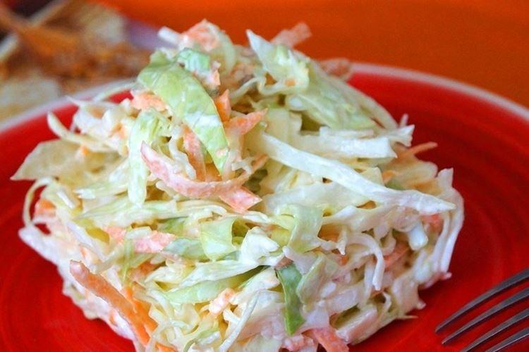 Салат с капустой и сыром