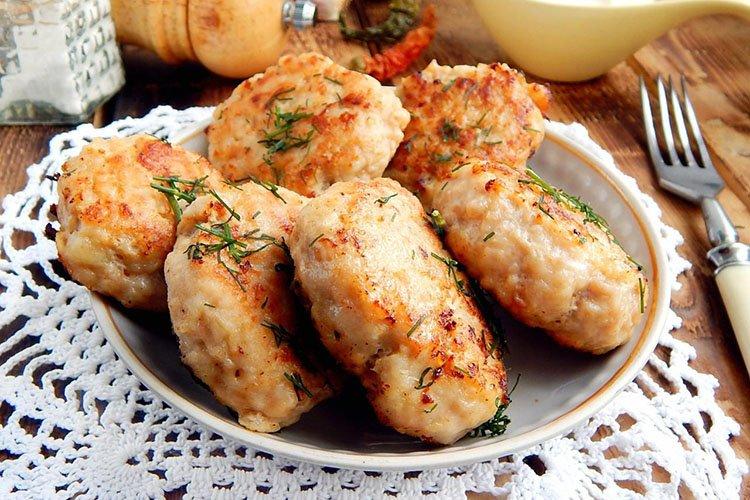 Куриные котлеты с картофелем