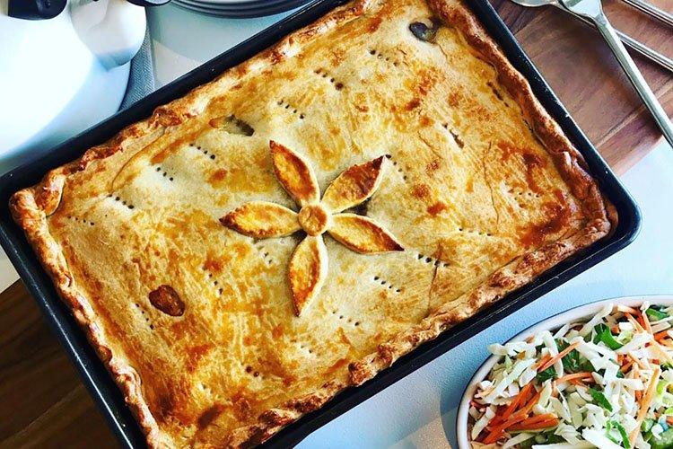 Деревенский пирог с мясом