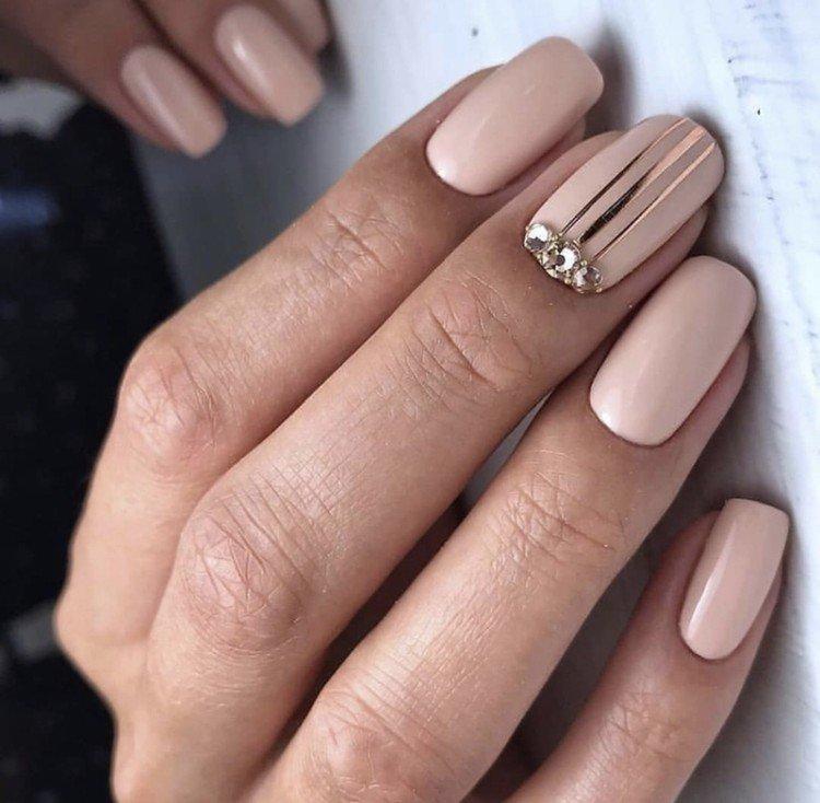 Нюдовый маникюр - фото и идеи