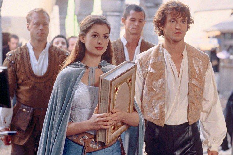 Заколдованная Элла (2004)