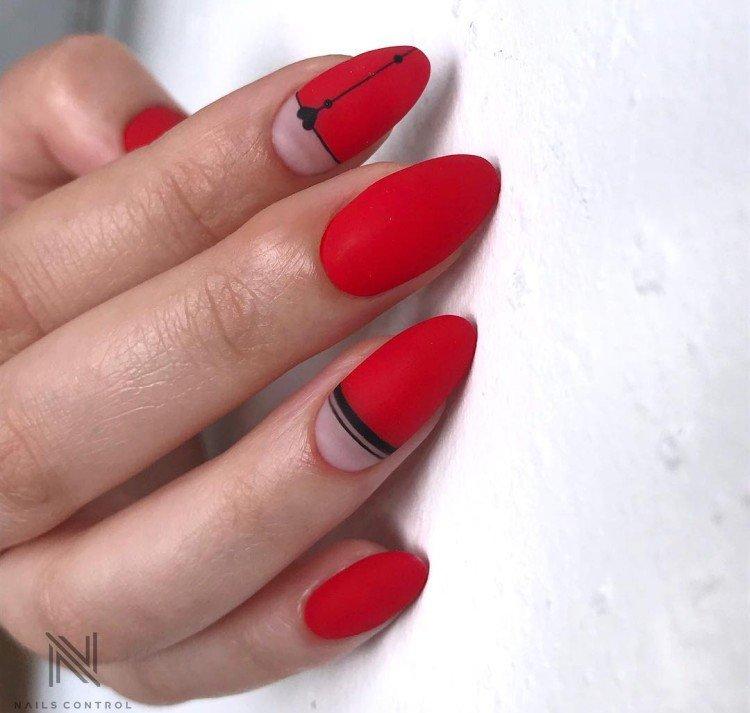 Красный матовый маникюр