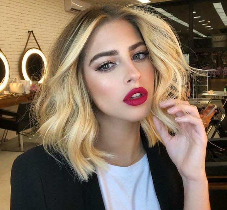 Стрижки без челки 2021 - фото и идеи