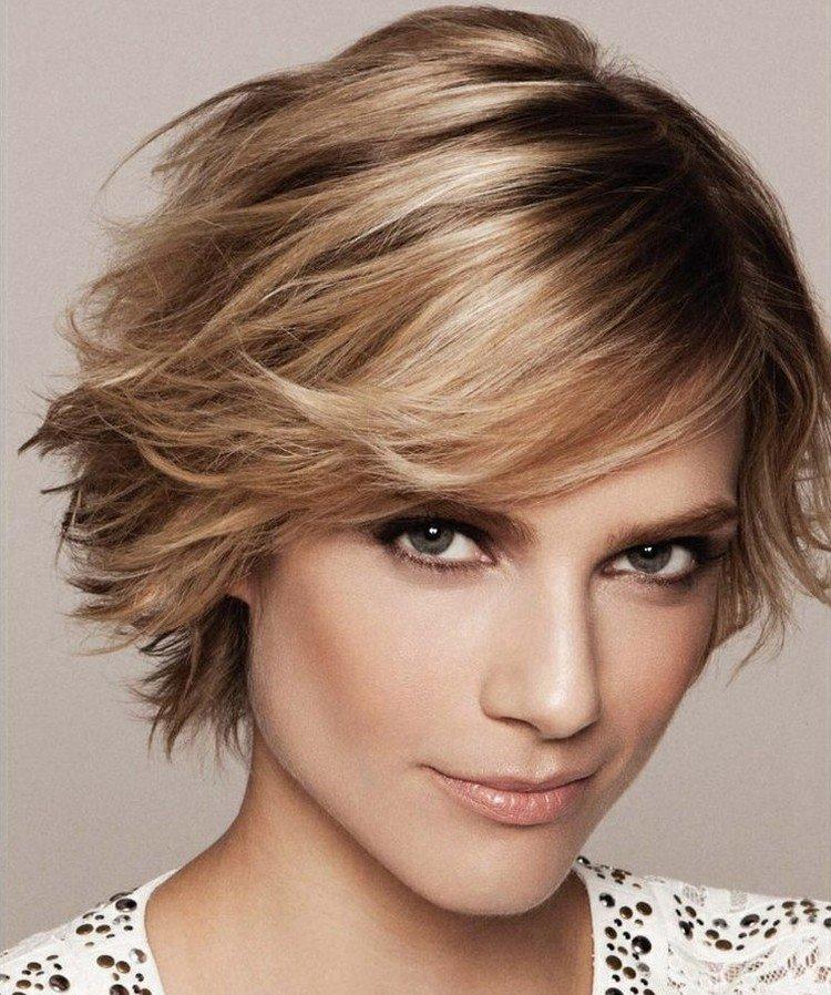 Окрашивание на короткие волосы 2021 - фото и идеи