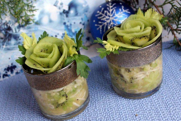 Салат из черной редьки с киви