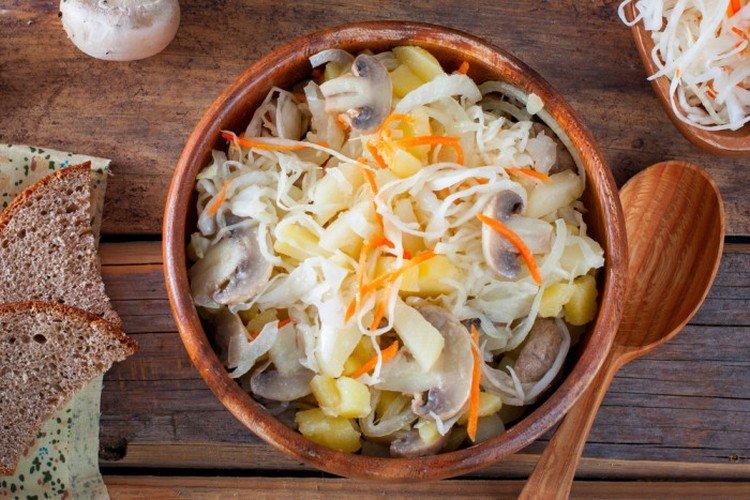 Салат с грибами по-деревенски