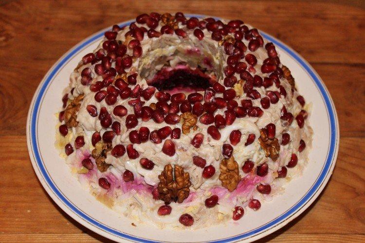 Салат «Праздник» с копченой курицей