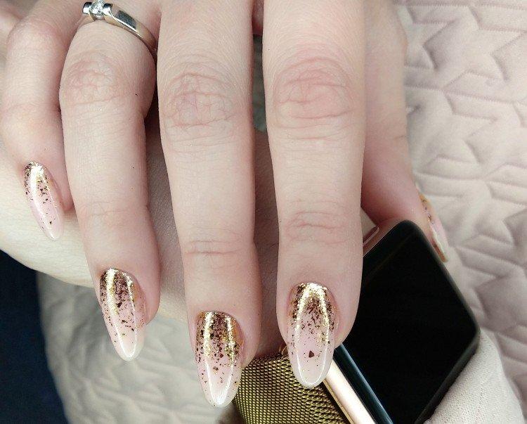 Бежевый маникюр - фото и идеи