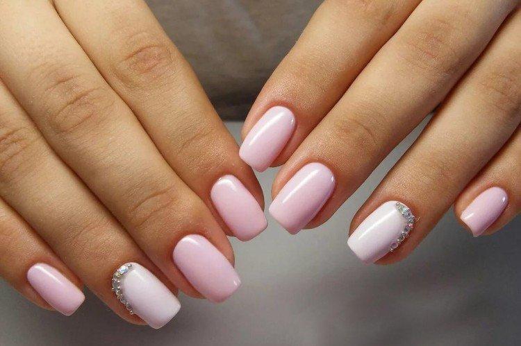 Розовый маникюр - фото и идеи