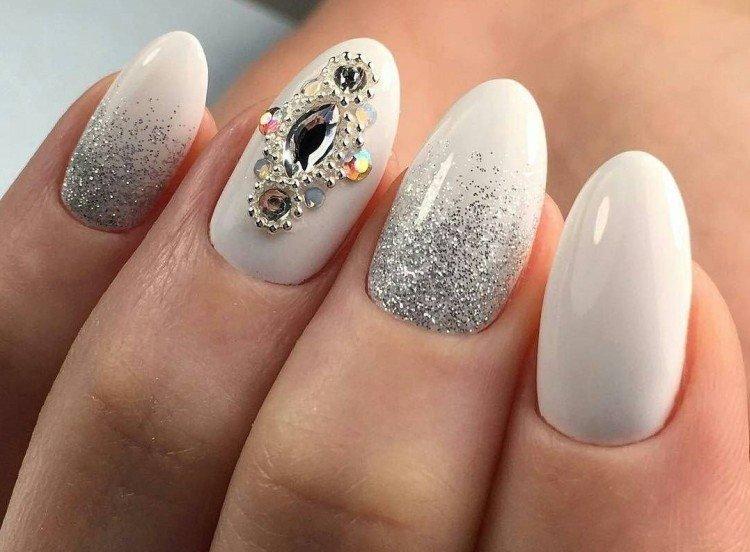 Белый маникюр - фото и идеи