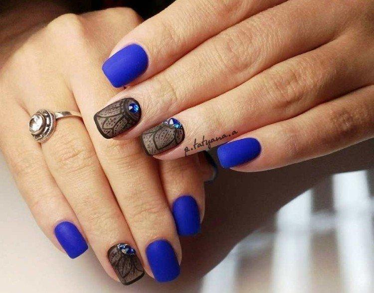 Синий маникюр - фото и идеи