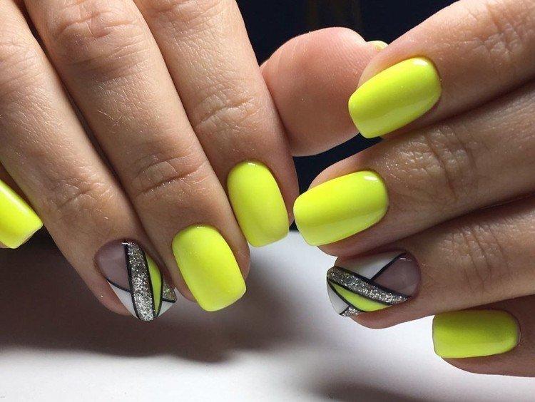 Маникюр на квадратные ногти 2021 - фото и идеи