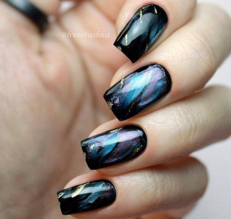 Маникюр «кошачий глаз» с разводами