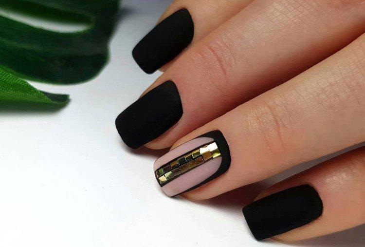Темный маникюр - фото и идеи
