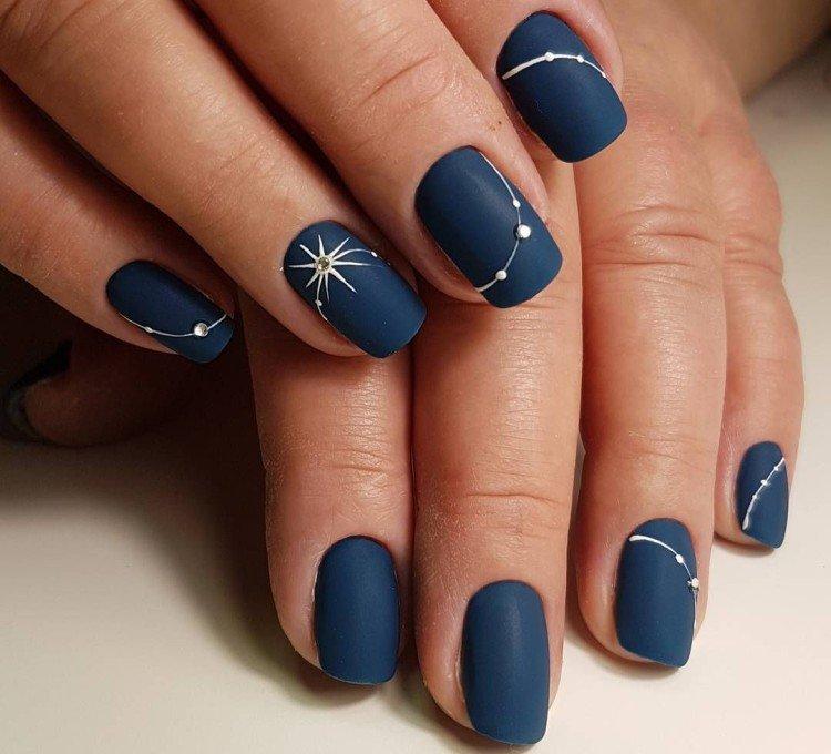 Темный маникюр - фото и идеи