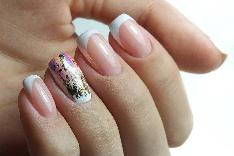 Френч и лунный маникюр с фольгой