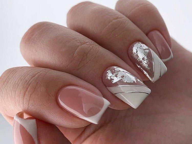 Свадебный маникюр с фольгой