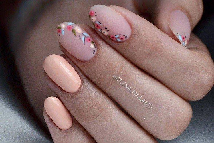 Светлый маникюр - фото и идеи