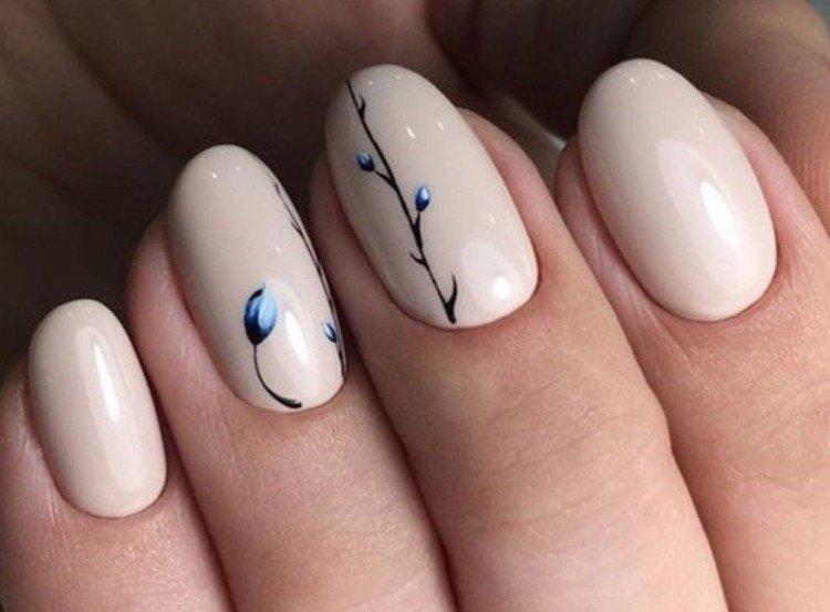 Черные рисунки на ногтях