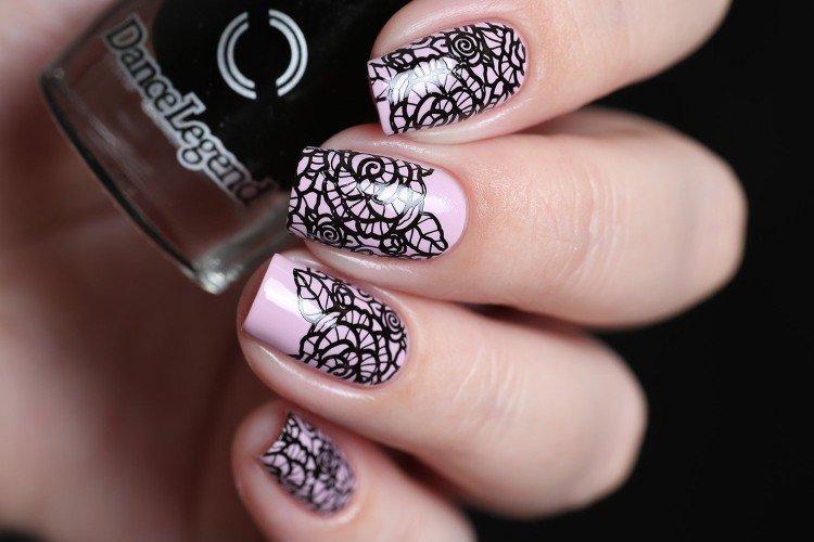Маникюр со стемпингом 2021